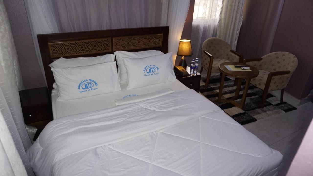 Jakicha Motel Дар-эс-Саламе Экстерьер фото